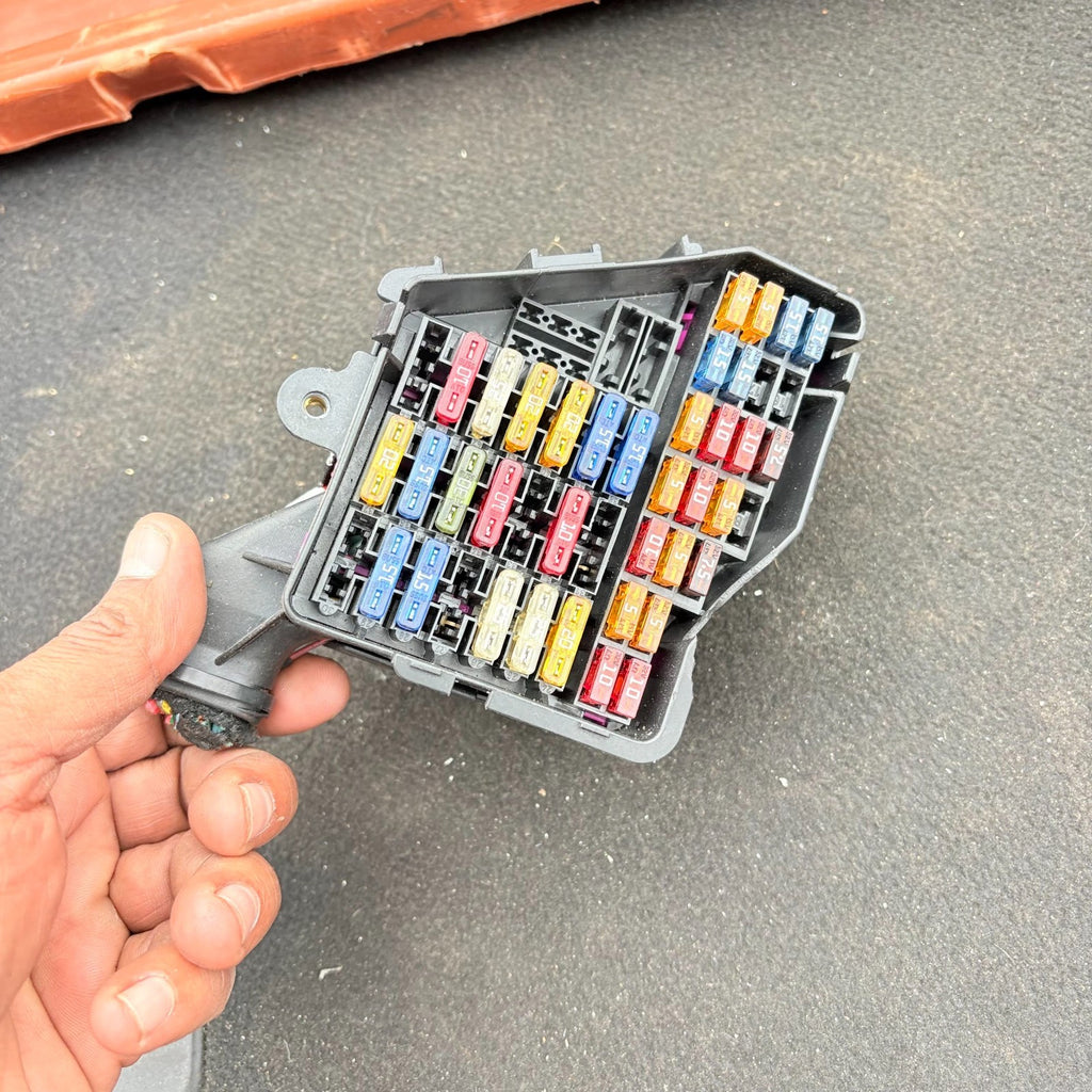 VW Beetle Mk2 1998-2011 Interior Fuse Box Relay Panel