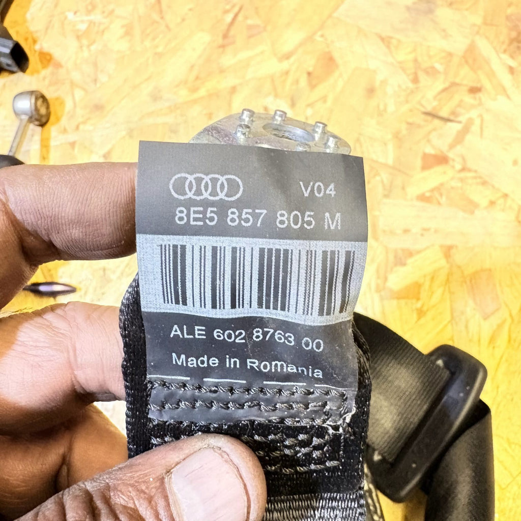 Audi A4 B8 Saloon 2008-2012 Rear Left Seat Belt 8E5857805M