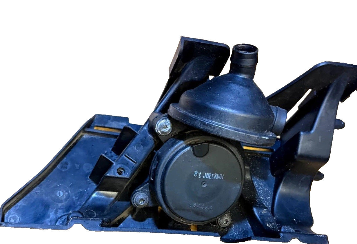 BMW N42 N46 PCV Oil Separator Crankcase Breather 11617503520 E46 E87 E90 X3 Z4
