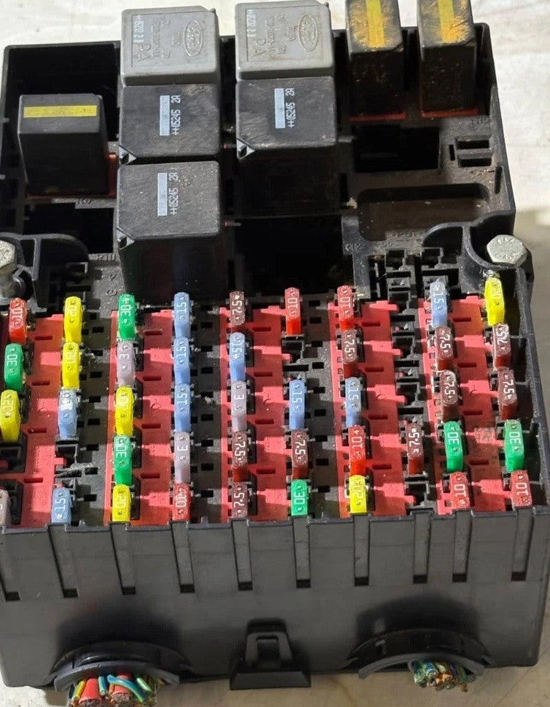 6N1T14401ACF Relay/Fuse Box for FORD FUSION (CBK) Ambiente 2006 8393979