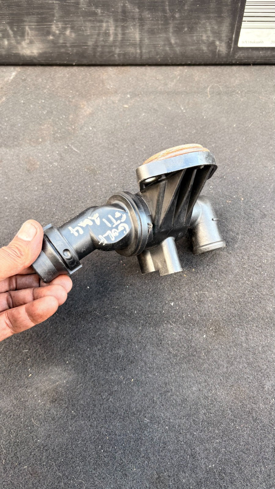 VW GOLF GTI 2004 Coolant Regulator Thermostat Housing 06F121111