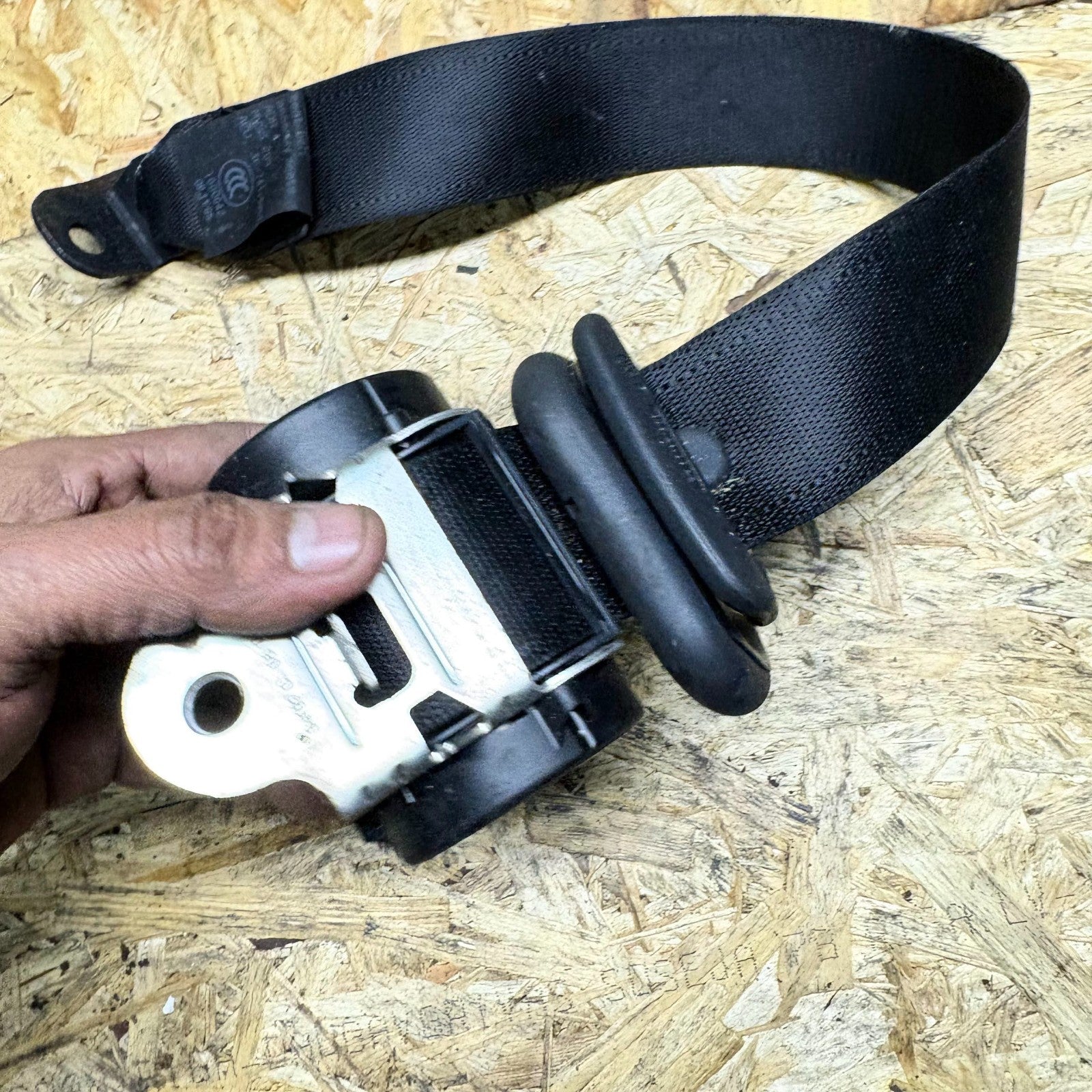 2004-2013 VAUXHALL ASTRA PASSENGER REAR LEFT SEAT BELT 602143000