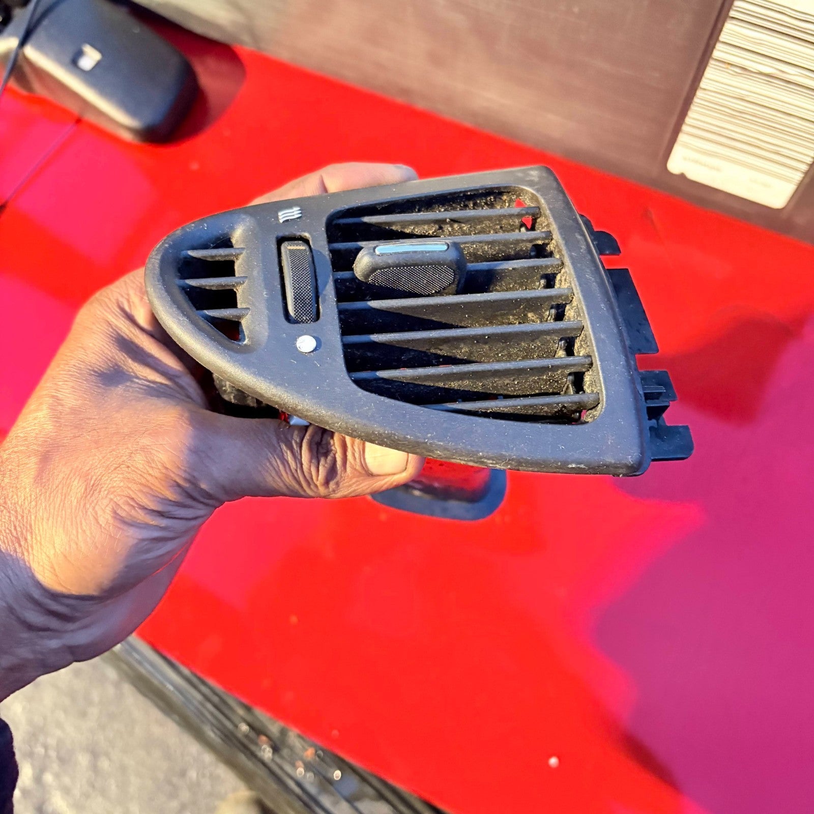 JAGUAR X-TYPE 2005 FRONT LEFT PASSENGER SIDE AIR VENT TRIM 9X43-6725-BA