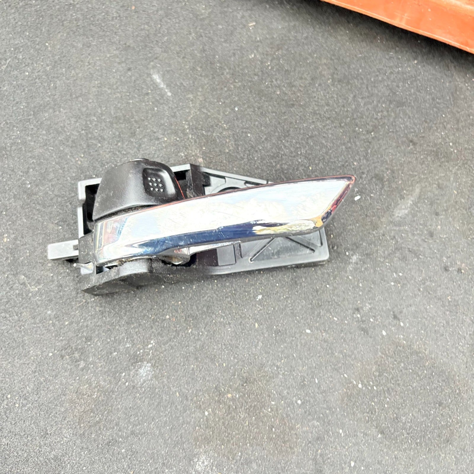 Suzuki Swift Mk3 2009-2017 Left Passenger Nearside Front Inner Door Handle