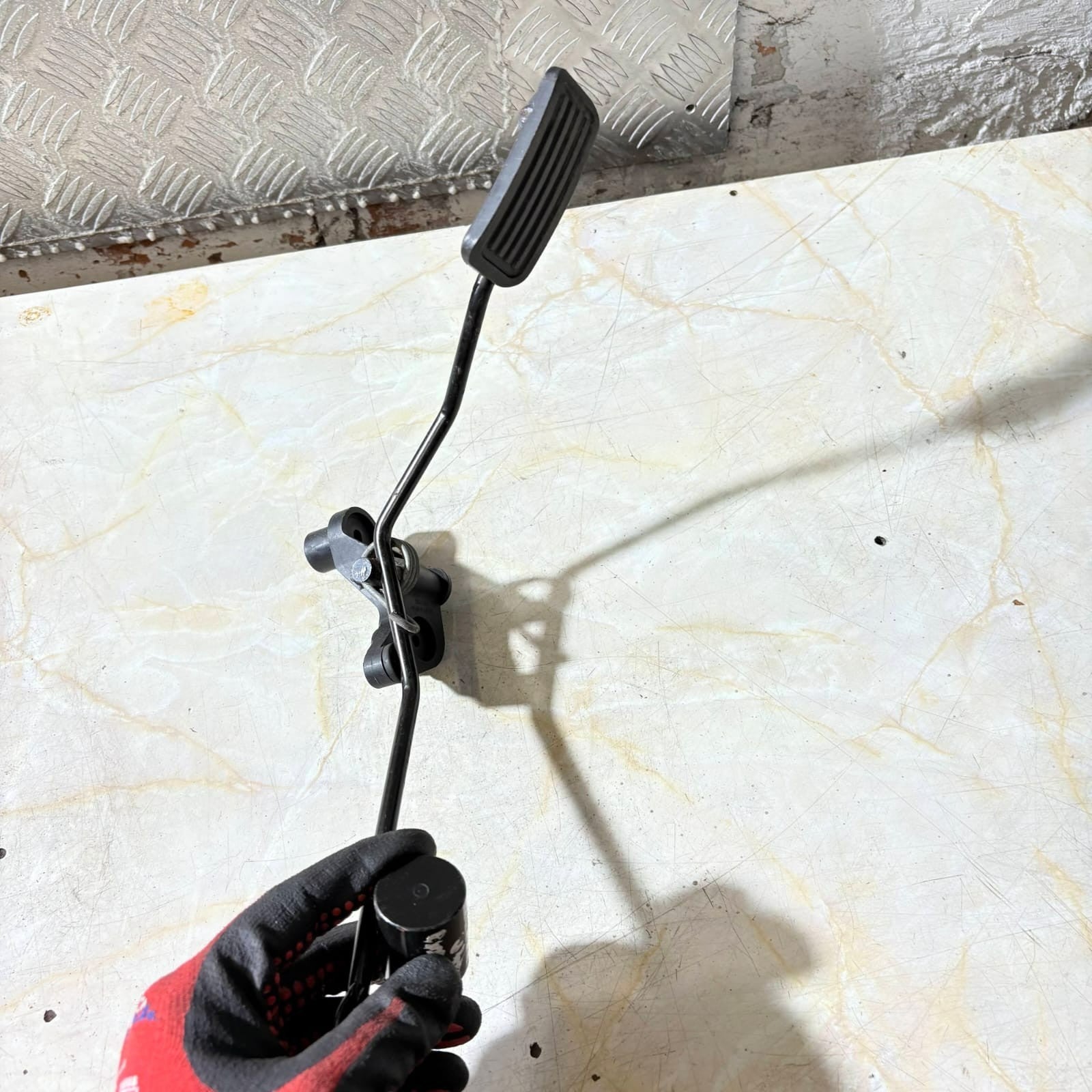 2006 PEUGEOT 107 MK1 1.0 PETROL ACCELERATOR THROTTLE GAS PEDAL 1016193