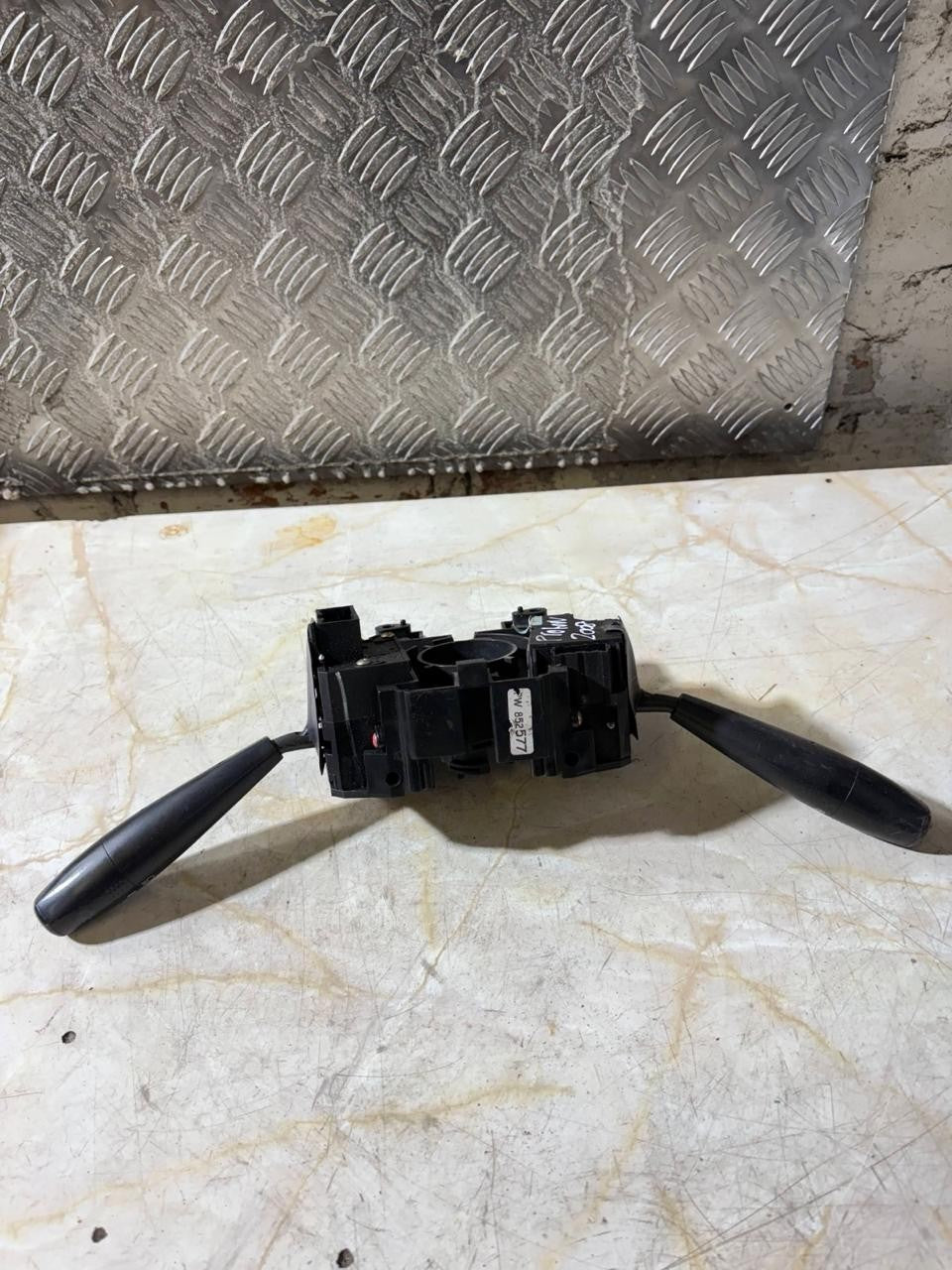 PROTON SAVY 2008 INCDICATOR AND WIPER HANDLE PW 852577