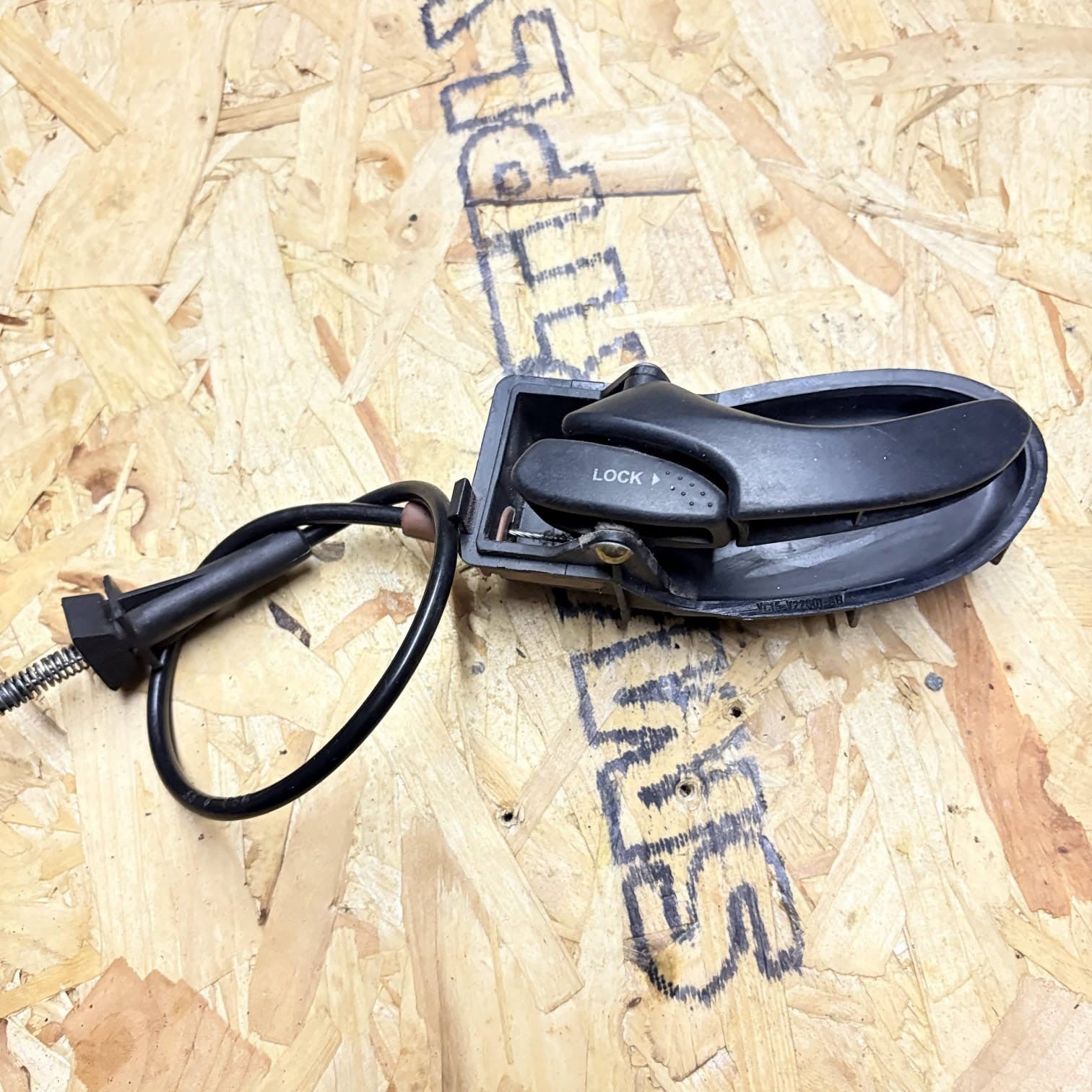 Ford Focus Mk1 10/98-11/04 Front Left Door Handle Lock XS41-A21813-DE 4057983