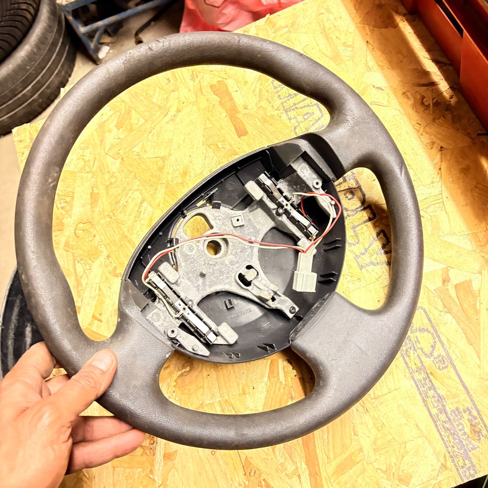 Renault Scenic II/Grand Scenic II X84 Steering Wheel 8200106306E 2003-2009