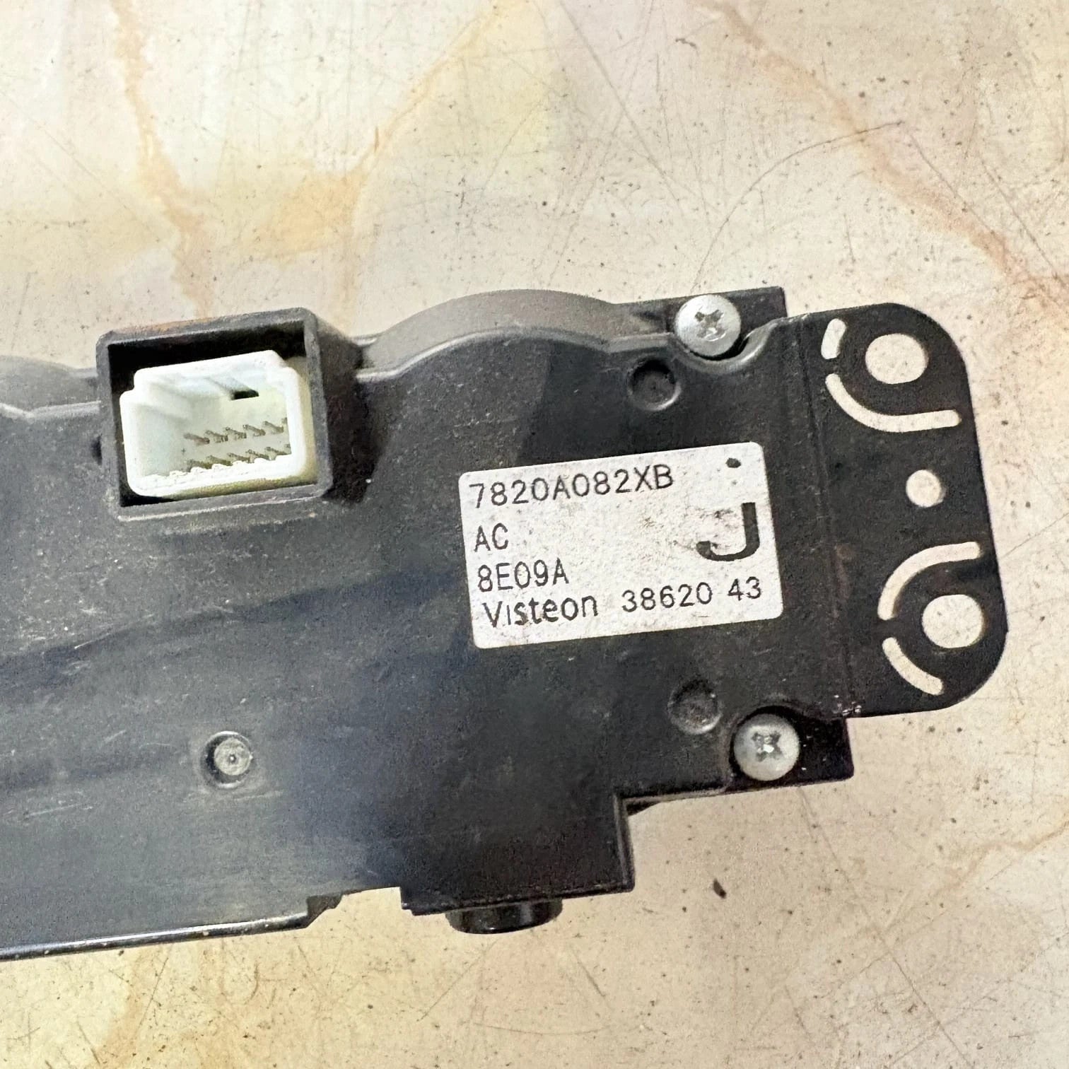 Mitsubishi Outlander 2008-2009 Heater Climate Control Panel Switch AC 7820A082XB