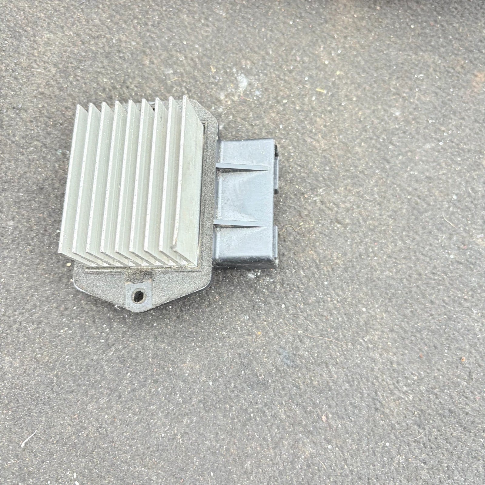 MITSUBISHI SHOGUN 2001  AUTO HEATER RESISTOR 499300-2110