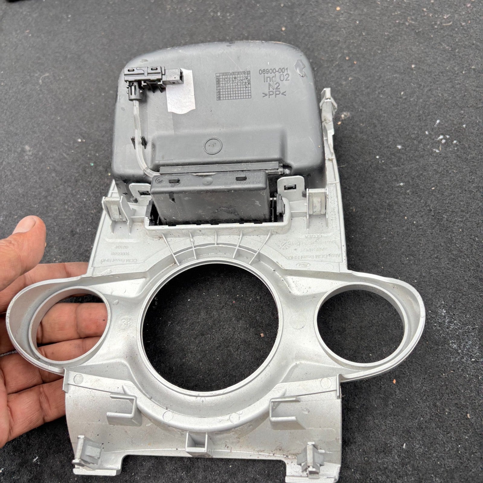 FORD FIESTA 2011 HEATER DIALS CONTROLS SURROUND TRIM SILVER 8A61-18D422-BGW