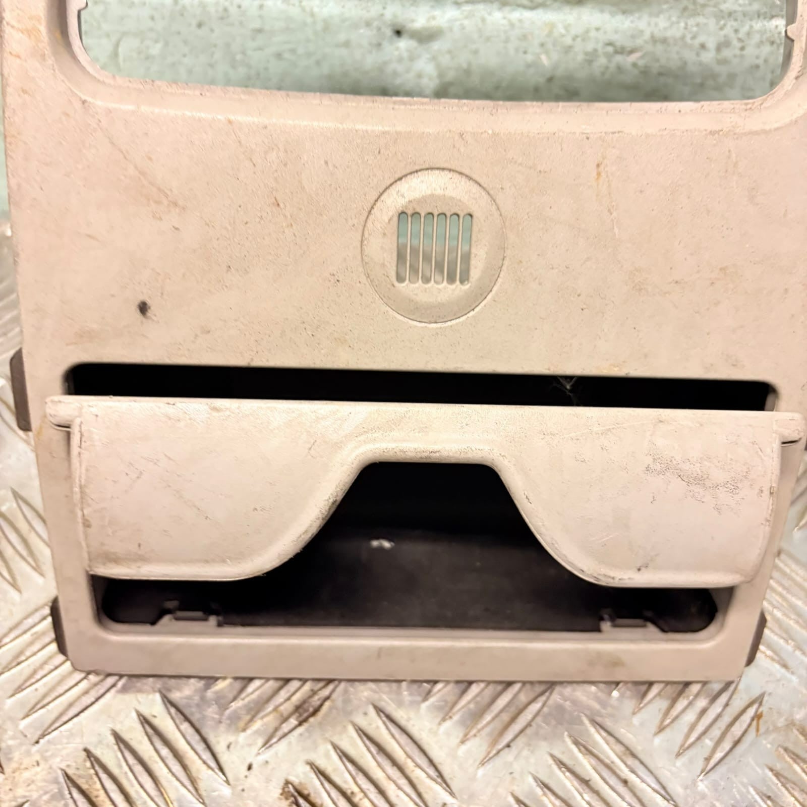 Ford Mondeo MK3 Overhead Console In Linen 1256693 Non Sunroof Models NOS