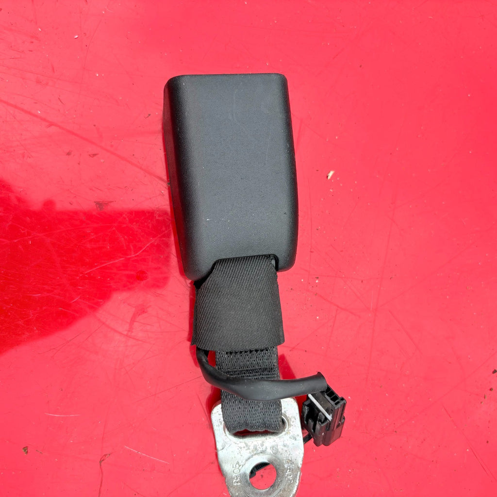 Citroen C1 Mk2 Rear Left Seat Belt Buckle Stalk NSR 2014-2022 (Passenger Side)