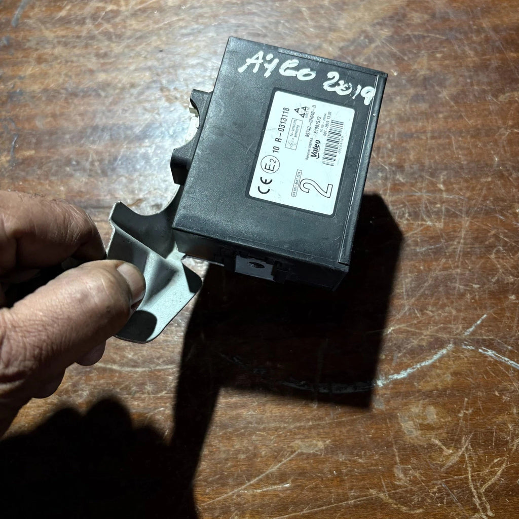 Toyota Aygo Peugeot 108 Citroen C1 2014-22 Door Control Module Unit 89740-0H04D