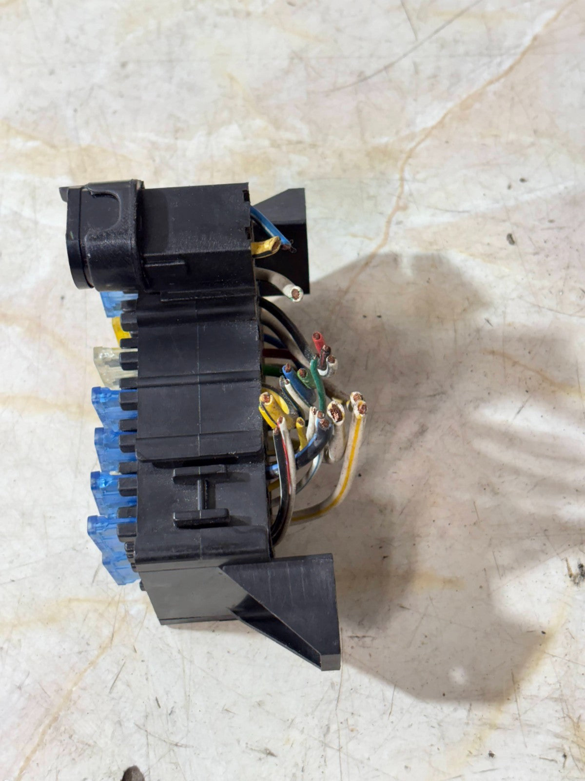 Suzuki Vitara 1999 Under Dash Fusebox