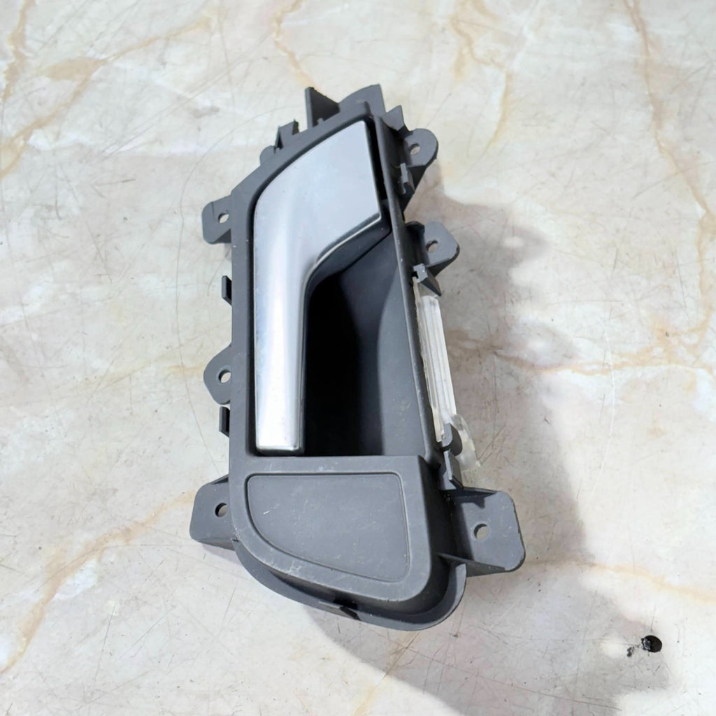 Audi A4 2009 Passenger Nearside Front Inner Door Handle