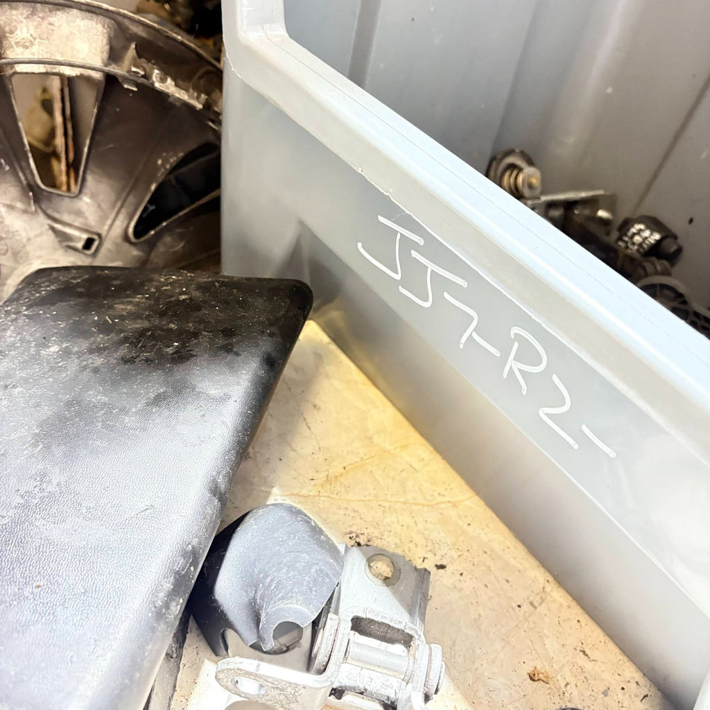 Volkswagen Golf VI (Mk6) 2008–2012 Rear Left Door Hinge