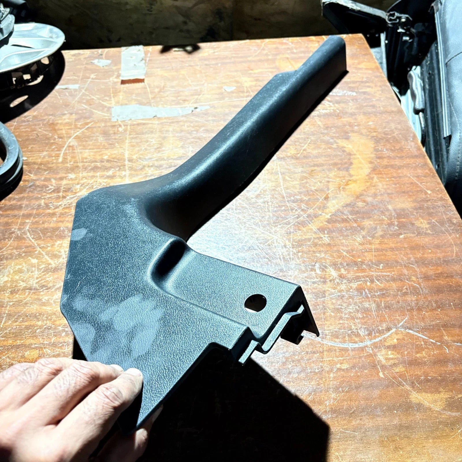 MG3 MK1 2013-2018 Front Left Passenger Door Exterior B-Pillar Trim