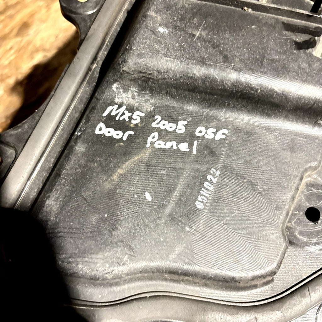 Mazda MX-5 MK3.5 MK3.75 Drivers Front internal door Membrain NE515897X 2005