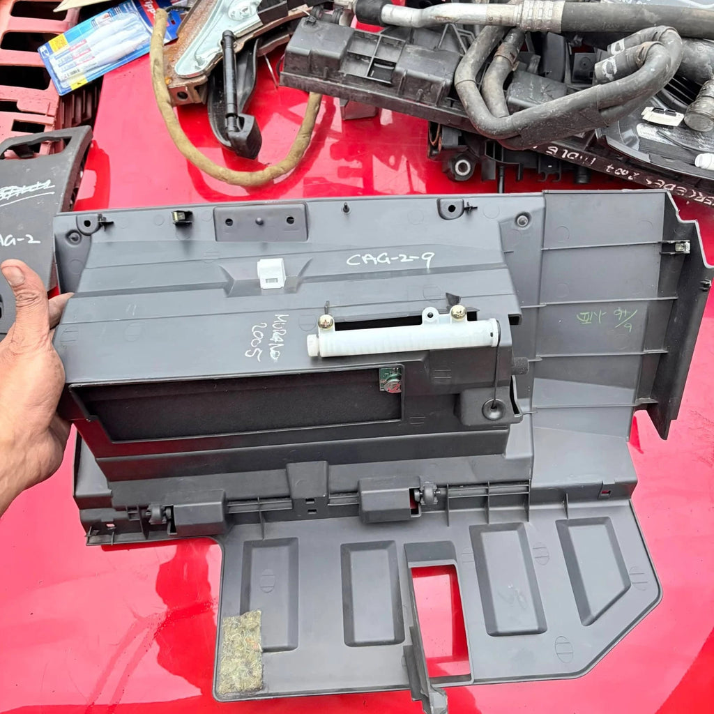 Nissan Murano Z50 2003-2008 Front Passenger Glove Box Storage Compartment