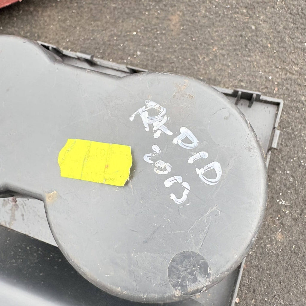 2013Skoda Rapid NH1Seat ToledoMk4 Rear CentreConsole Cup HolderStorage 5JA862531