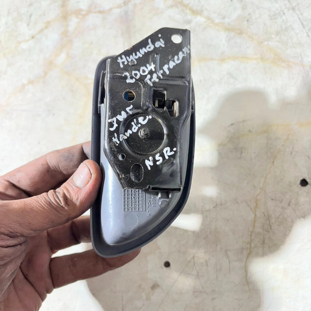 Handle Door Handle Shell Door Inner Left Rear for Hyundai Terracan 04-06