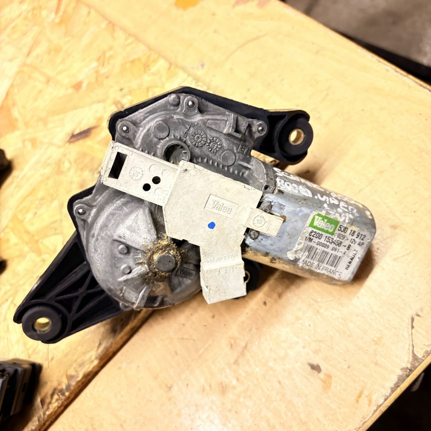 Renault Scenic 2003-2009 Rear Wiper Motor Valeo 53018912