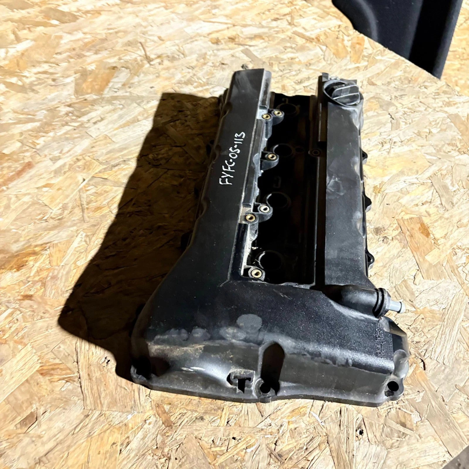 Mitsubishi Outlander Mk3 20132021 Engine Top Rocker Valve Cover