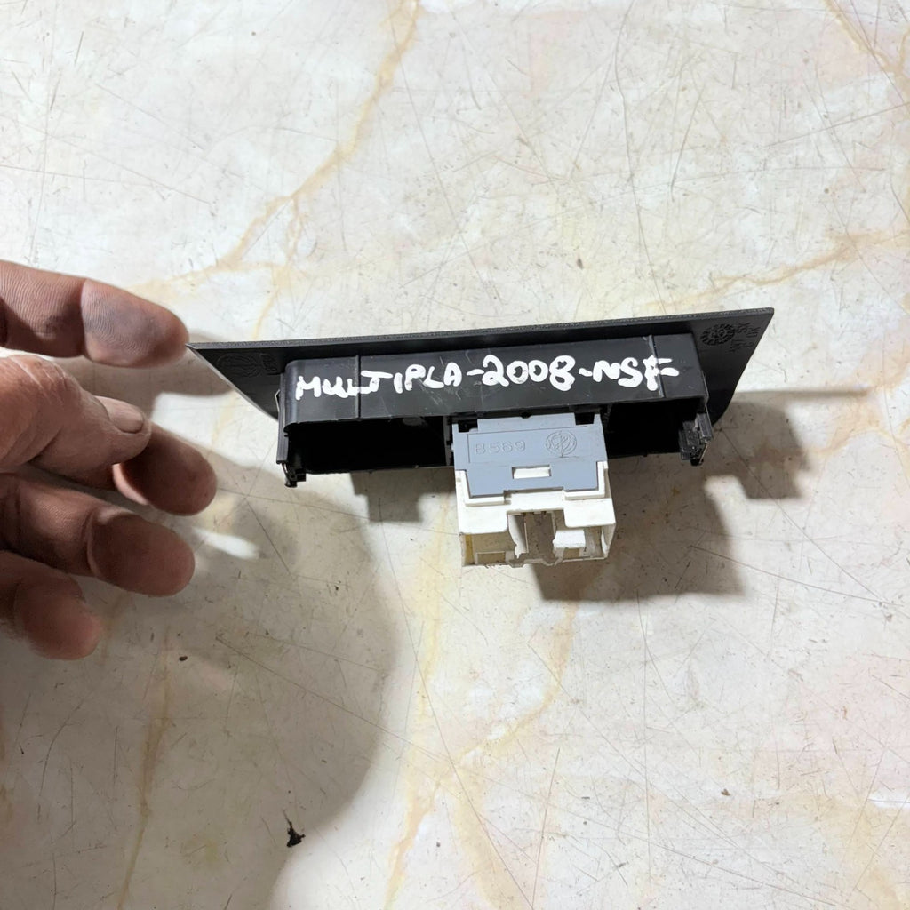Left Front Window Regulator Switch for FIAT MULTIPLA 2004-2010