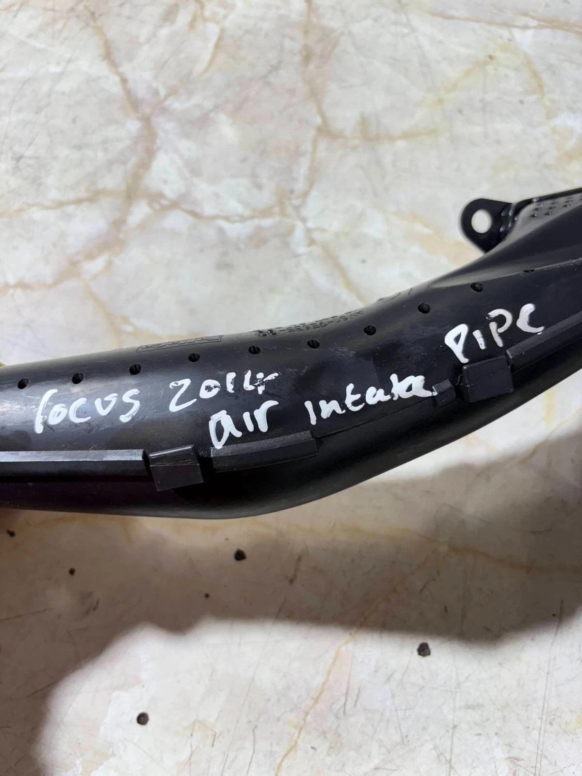 Ford Focus Mk3 2011-2014 Air Intake Inlet Tube Elbow AV61-9E635-BD 1745844