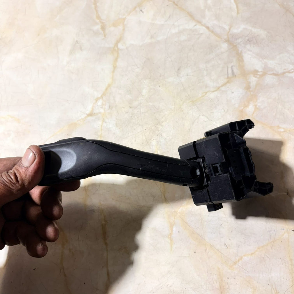 Audi A3 S3 8L 8P 1996-2013 Windscreen Wiper Stalk Control Lever 4B0953503F