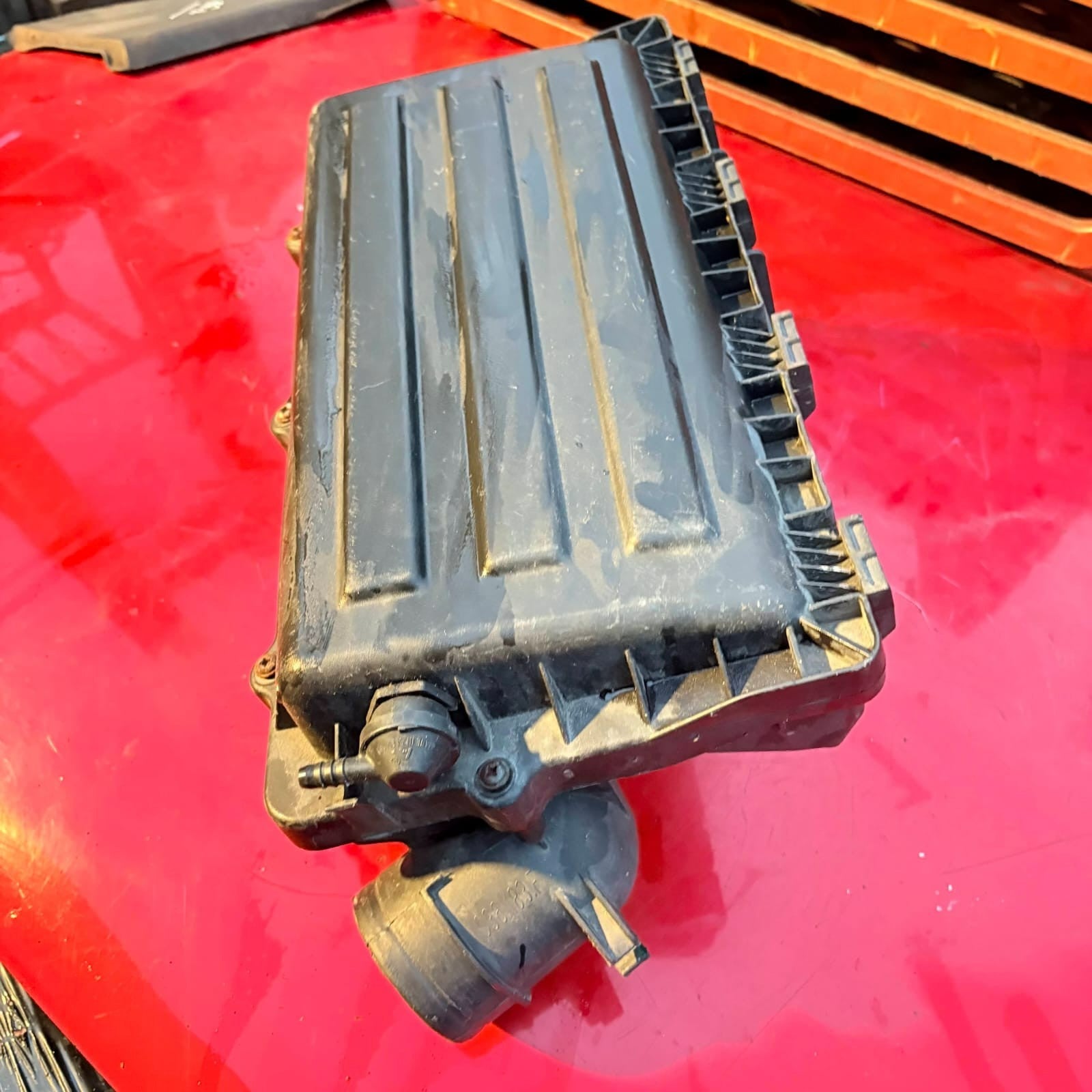 VW POLO MK4 2009 1.4 PETROL BUD AIR FILTER BOX 036129611CD 036129620H