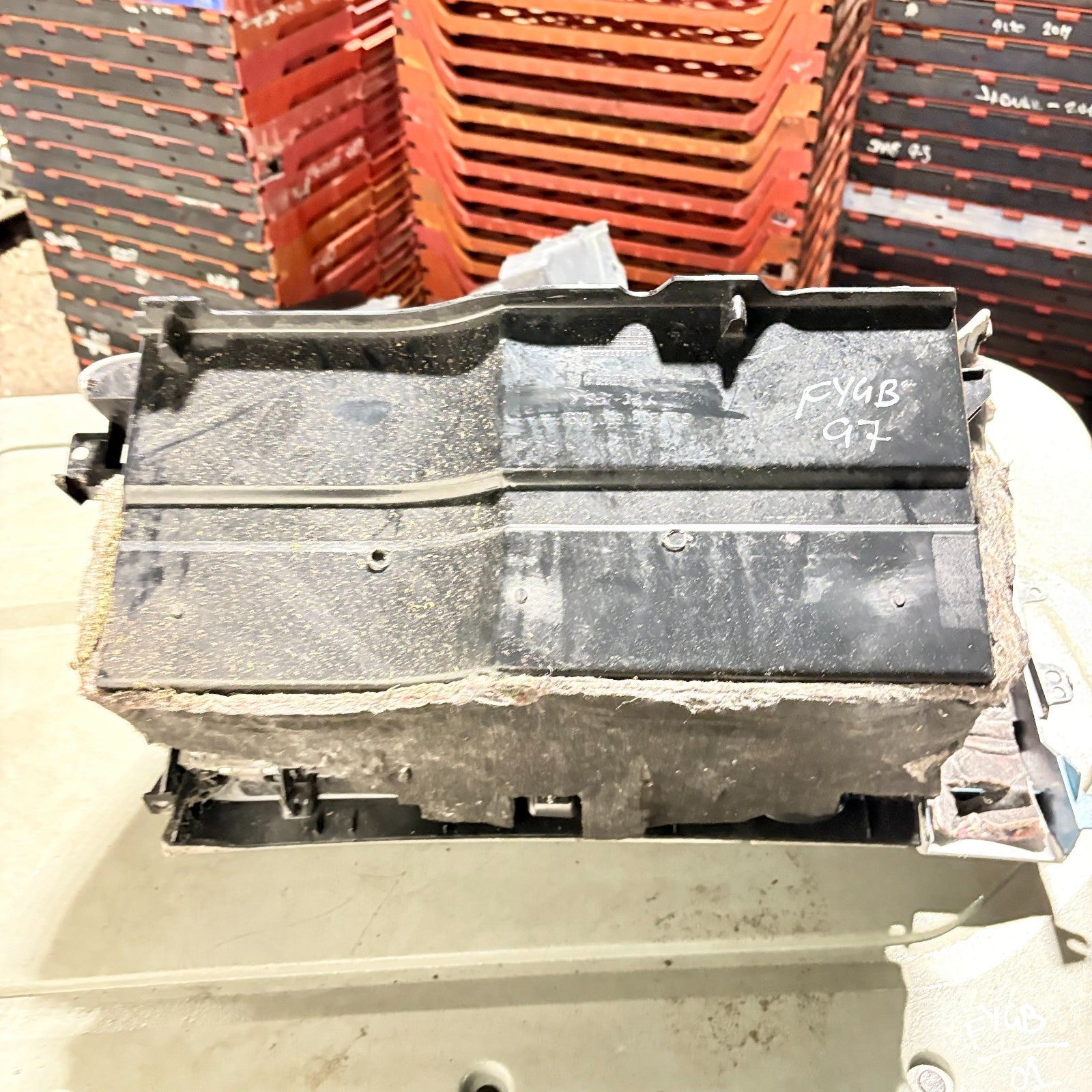 2003 MERCEDES BENZ C CLASS GLOVEBOX