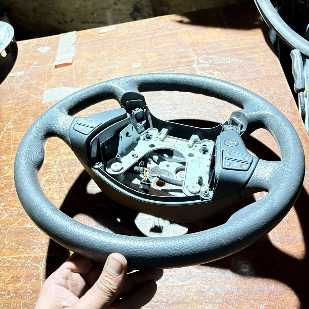Toyota Avensis T250 2003-2009 4 Spoke Steering Wheel 45100-02420