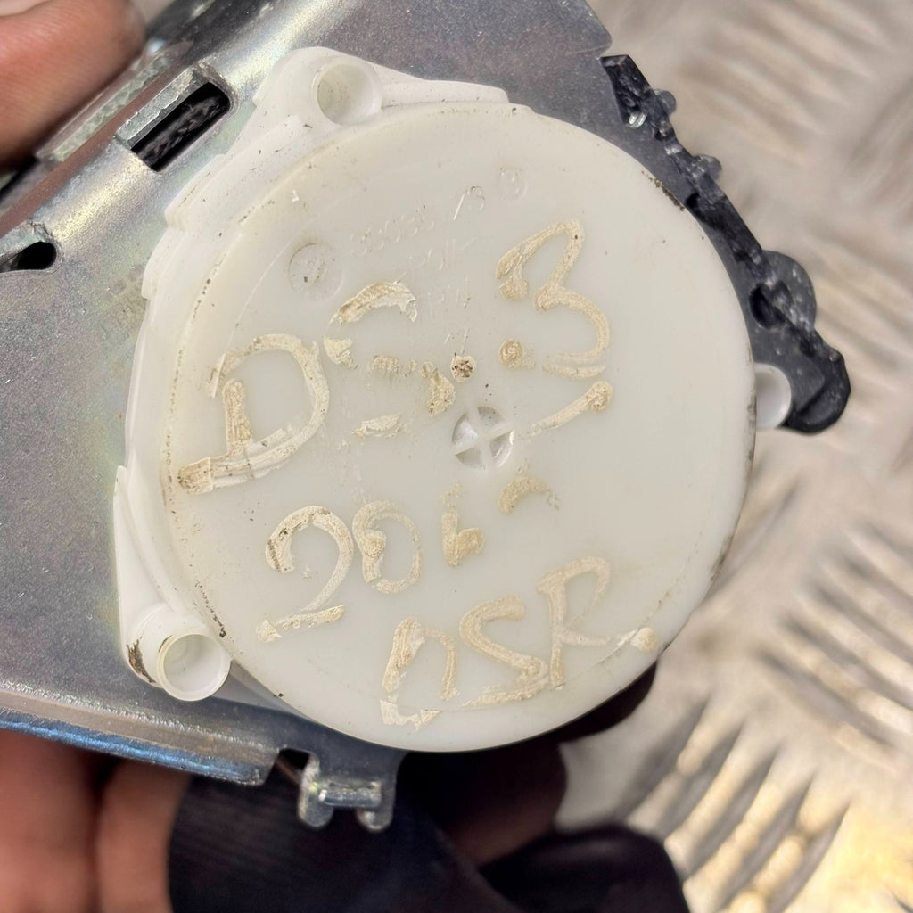 CITROËN DS3 Rear Right Seatbelt I000045