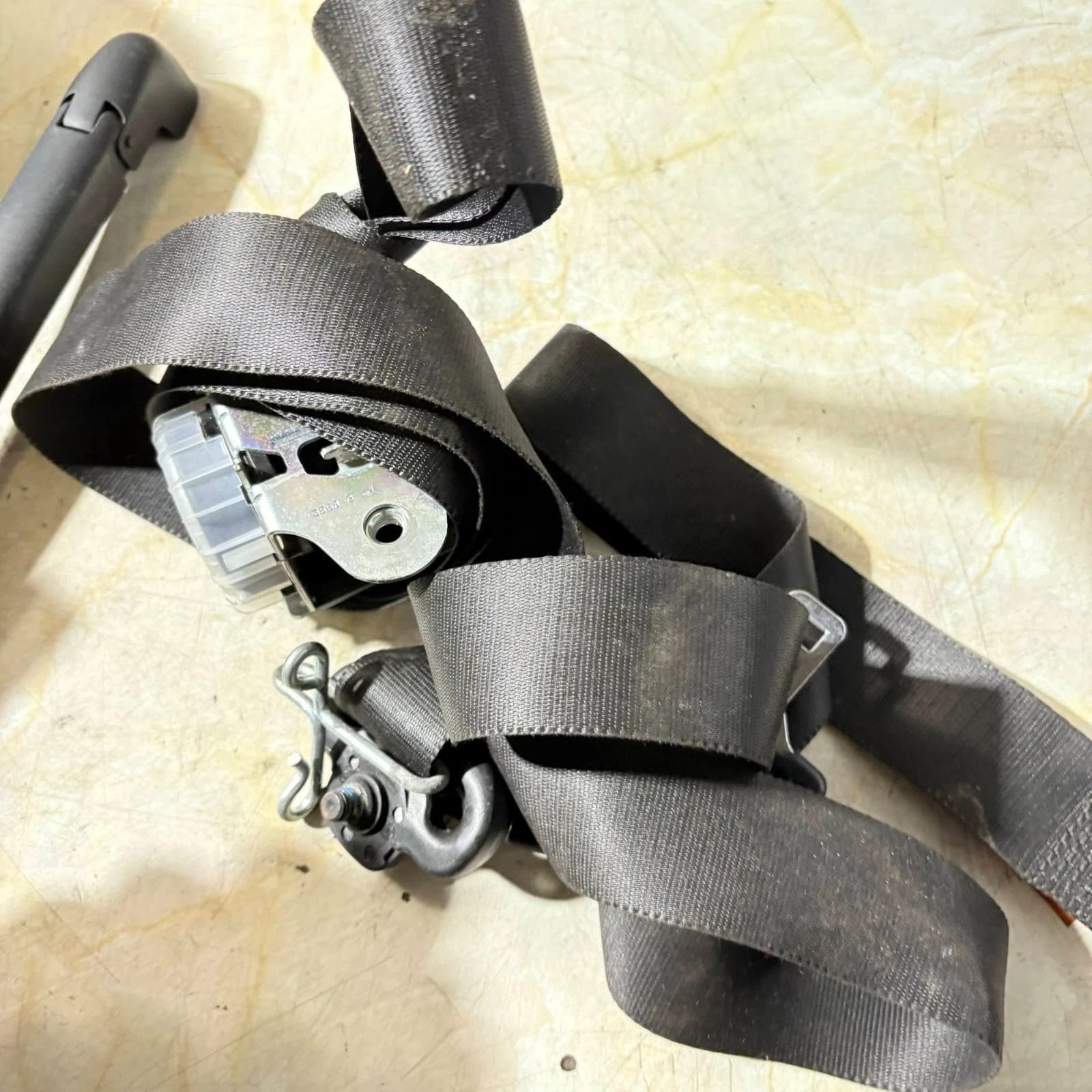 2007 FORD FIESTA MK6 5 DOOR Passenger FRONT LSEAT BELT 2S6AA61295AE