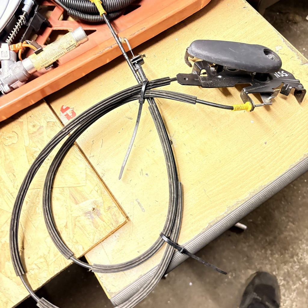 Opel Vivaro Trafic II Primastar from door handle interior side door rear NSS