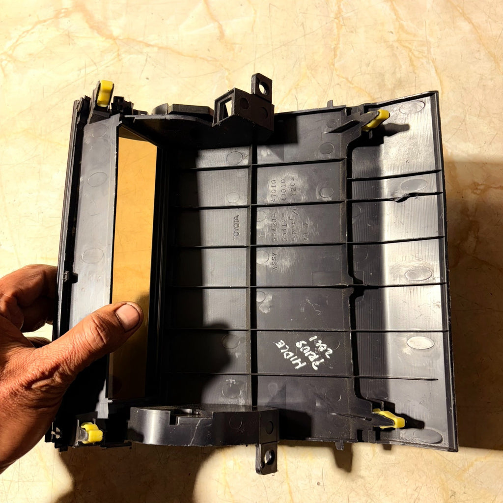 Toyota Prius MK2 XW20 2004-2009 1.5 Hybrid Centre Dash Storage Trim 55420-47010