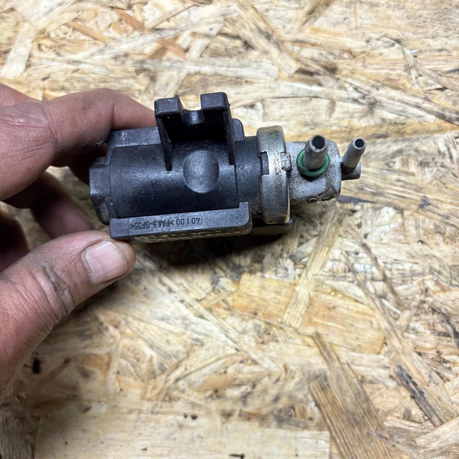 Hyundai Terracan 2004-2006 EGR Vacuum Solenoid Valve Exhaust Control