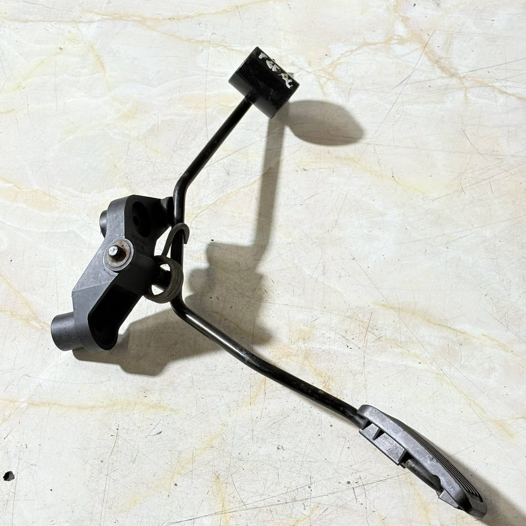 2006 PEUGEOT 107 MK1 1.0 PETROL ACCELERATOR THROTTLE GAS PEDAL 1016193