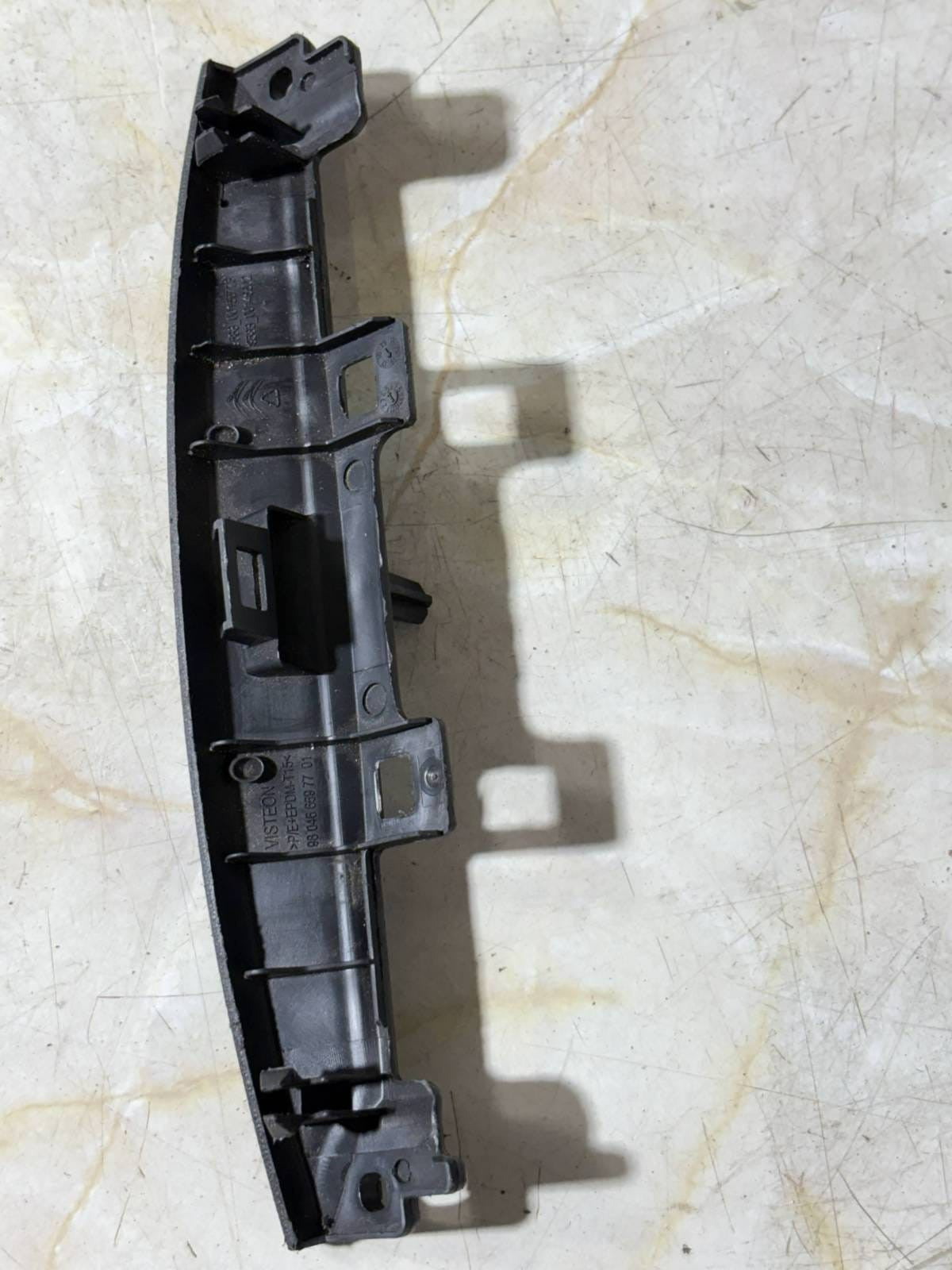 CITROEN C4 CACTUS 2014-2020 CENTER CONSOLE COVER TRIM 9804666977