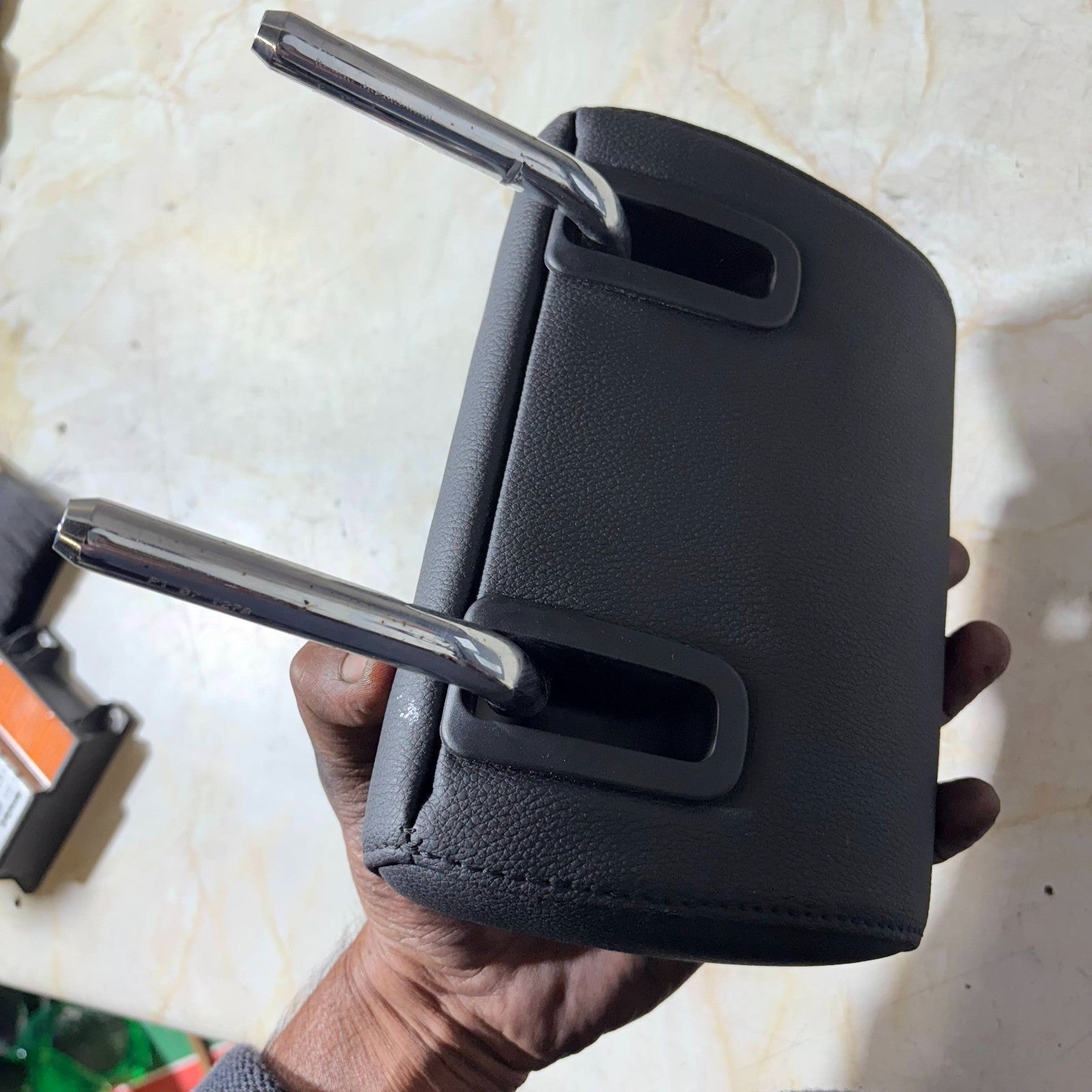 Bmw 1 Series Rear Centre Middle Headrest Head Rest E87 2007
