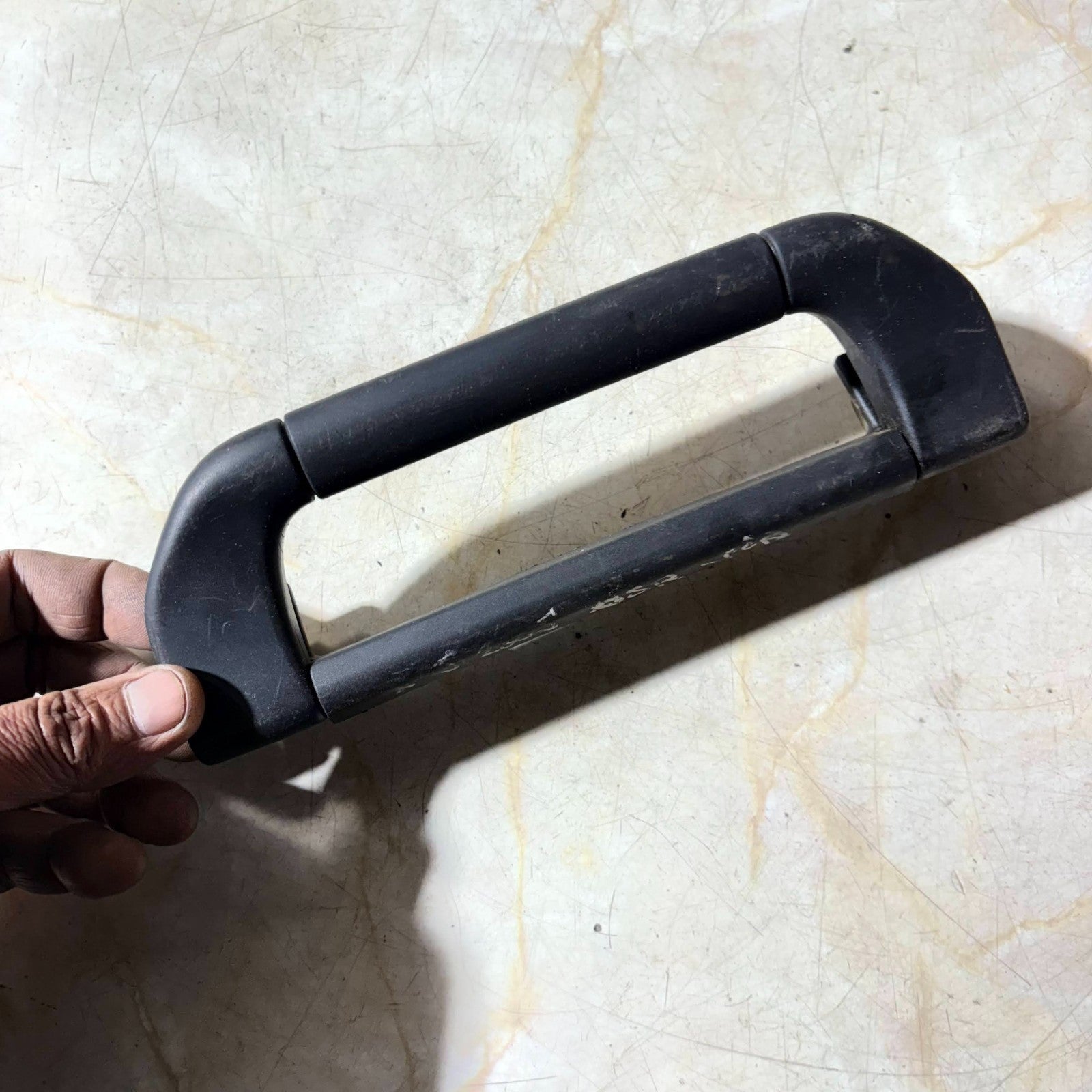 BMW X5 E53 2005 OVERHEAD GRAB HANDLE REAR RIGHT SIDE