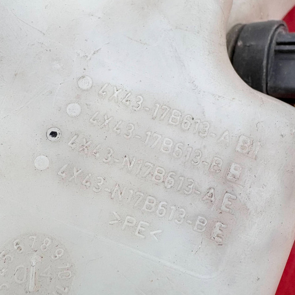 2001-2007 JAGUAR X TYPE WASHER BOTTLE BOTTOM END 4X43-17B613-AB