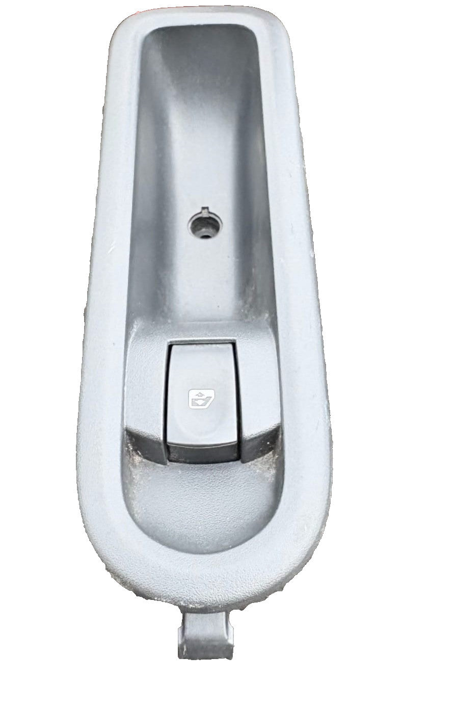 Renault Twingo Mk2 Pre-Face Passenger Front Window Switch 8200356517B