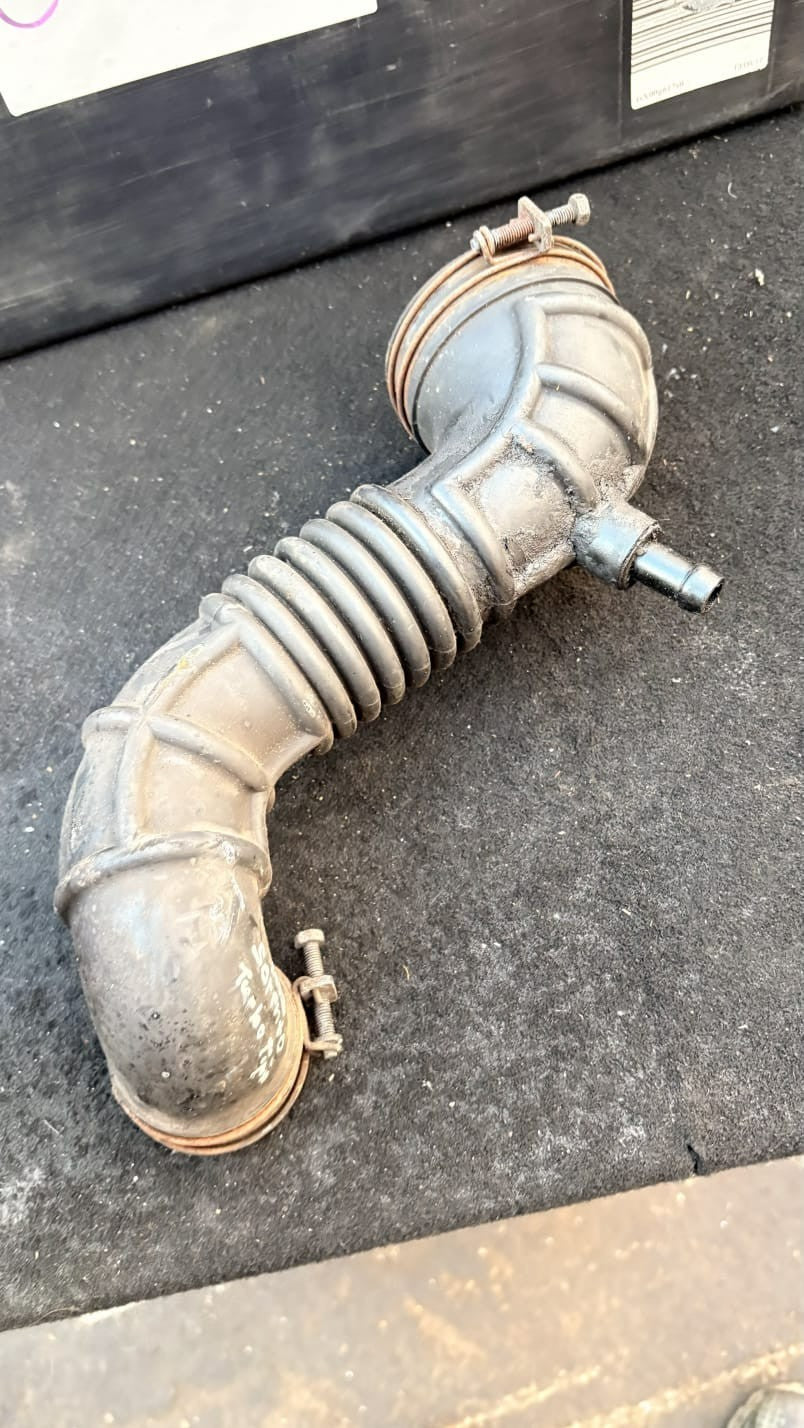 sorento RENAULT CLIO MK3 AIR INTAKE AIR INLET PIPE HOSE 8200500383C 1.5 DCI 2003