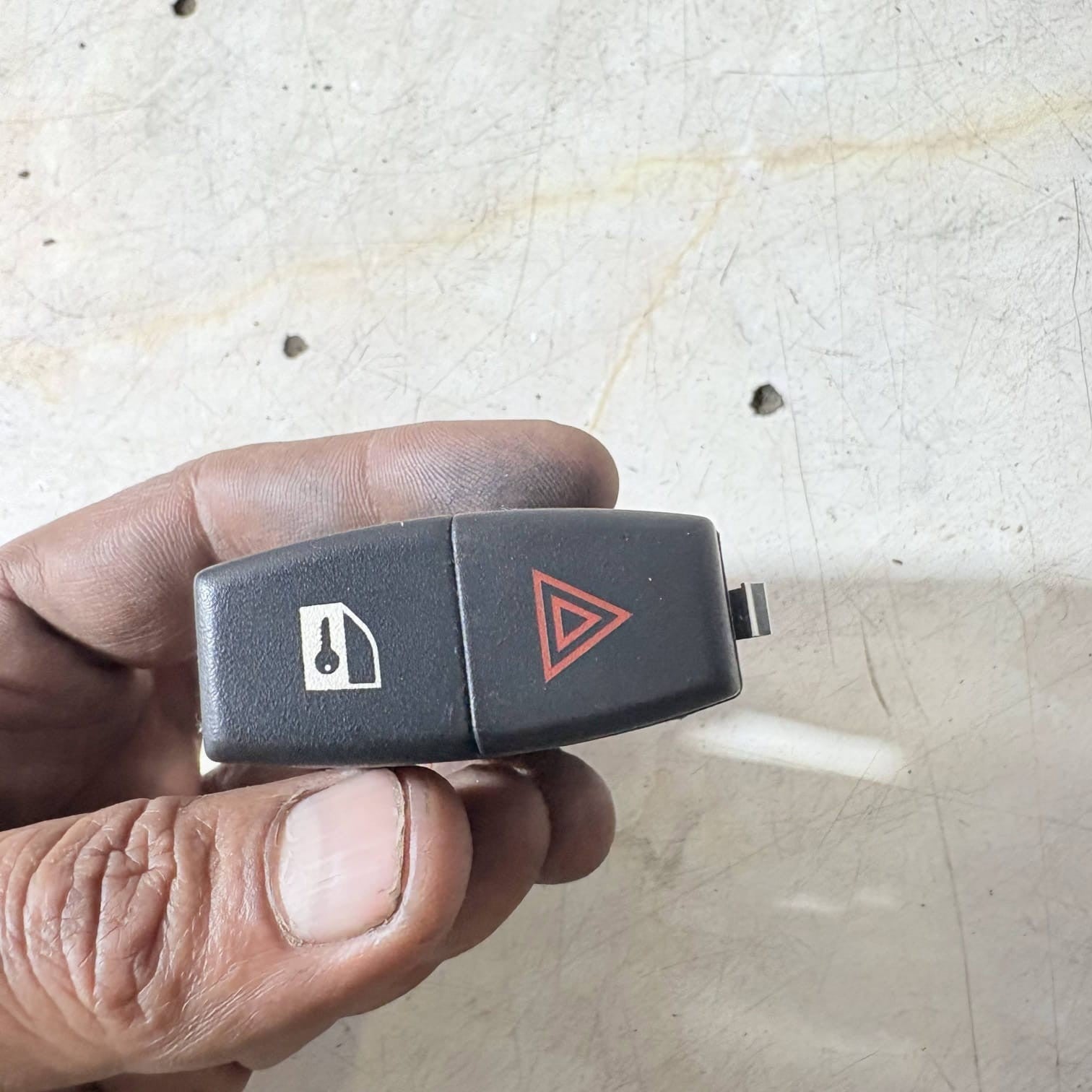 BMW 5 SERIES E60 E61 HAZARD LIGHT SWITCH 6919506 2012