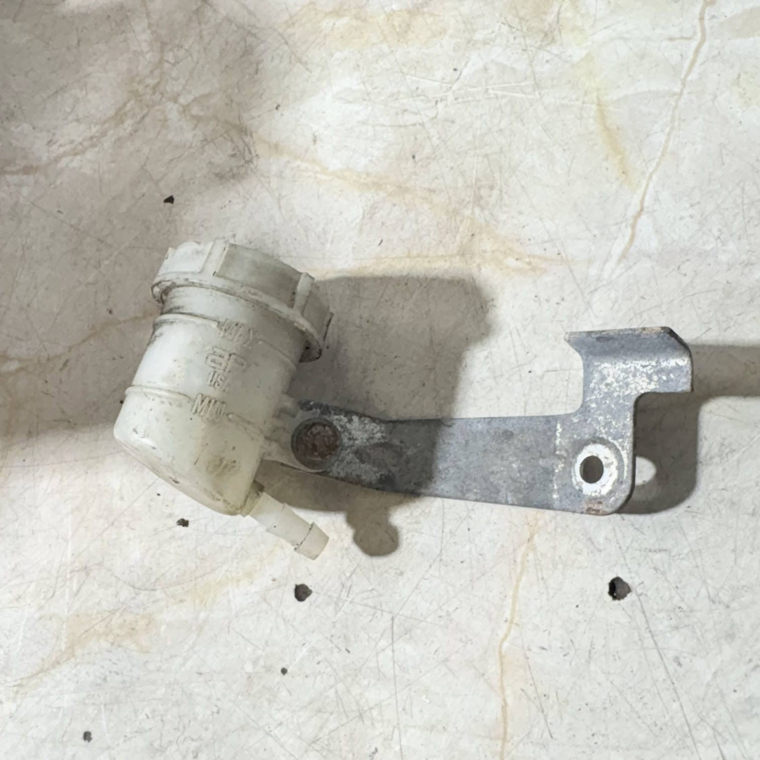 HONDA ACCORD MK8 2.2 i-DTEC Brake Fluid Tank Bottle AS PICTURED