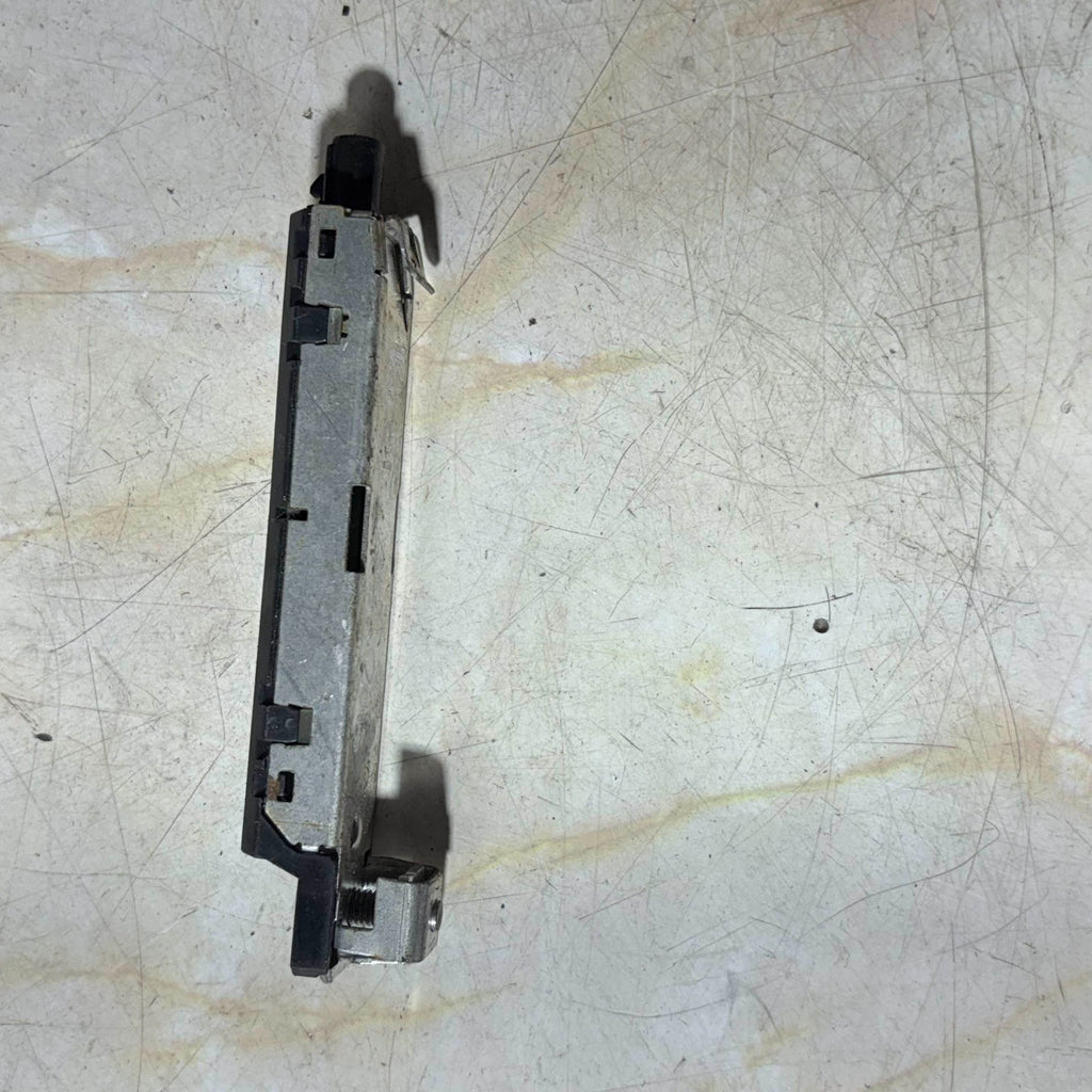 Audi A3 8V 2013-2018 Tailgate Aerial Amplifier 8V4035225D