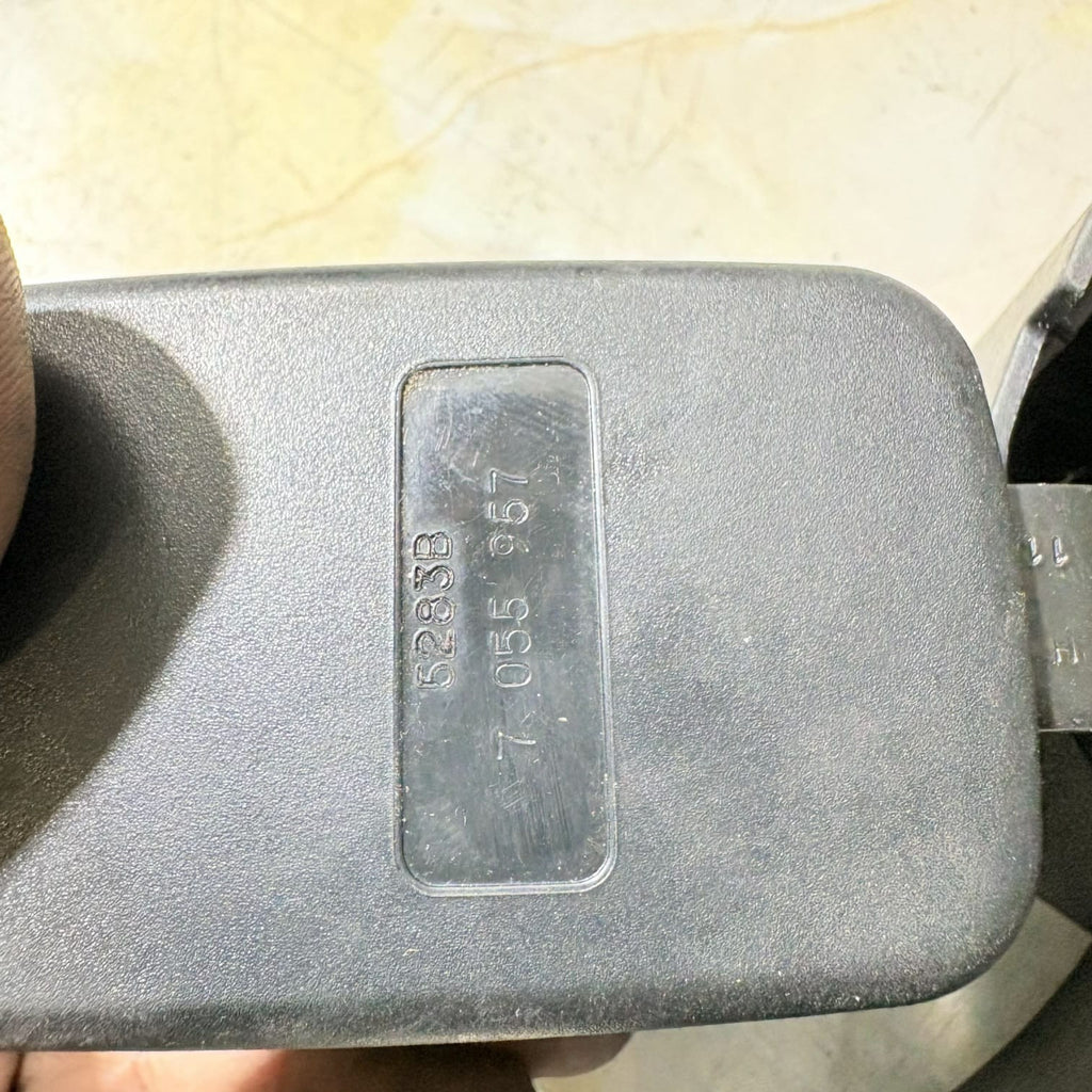 Mini R50 R52 R53 Rear Lower Belt Centre Buckle 7055957 2003